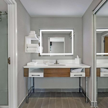 Hampton Inn & Suites بيلفي المظهر الخارجي الصورة