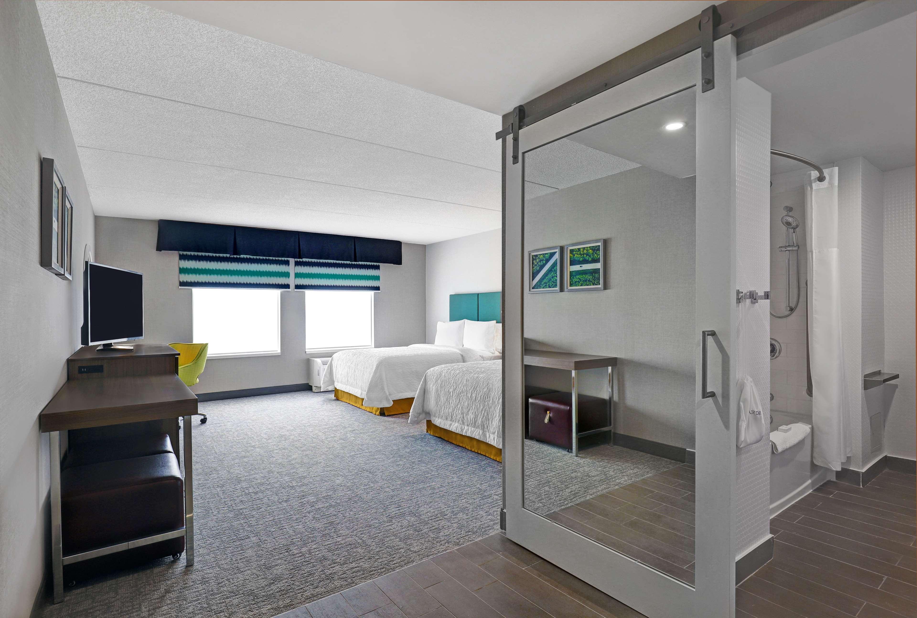 Hampton Inn & Suites بيلفي المظهر الخارجي الصورة