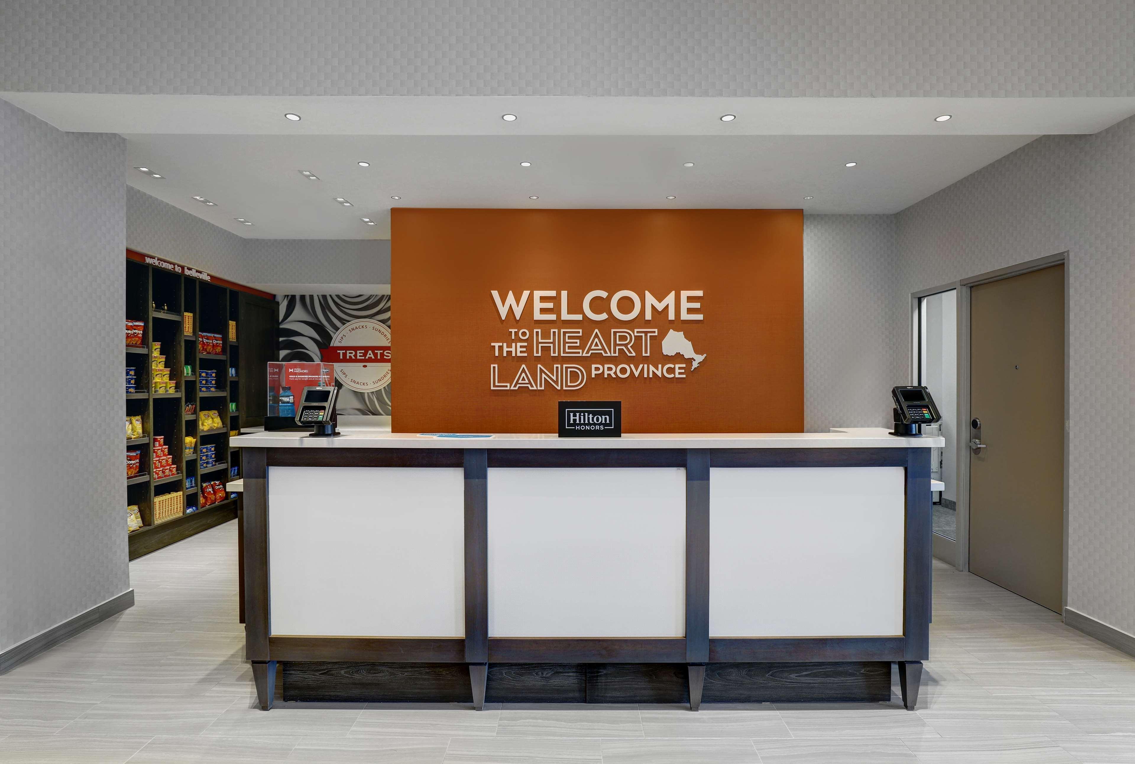 Hampton Inn & Suites بيلفي المظهر الخارجي الصورة