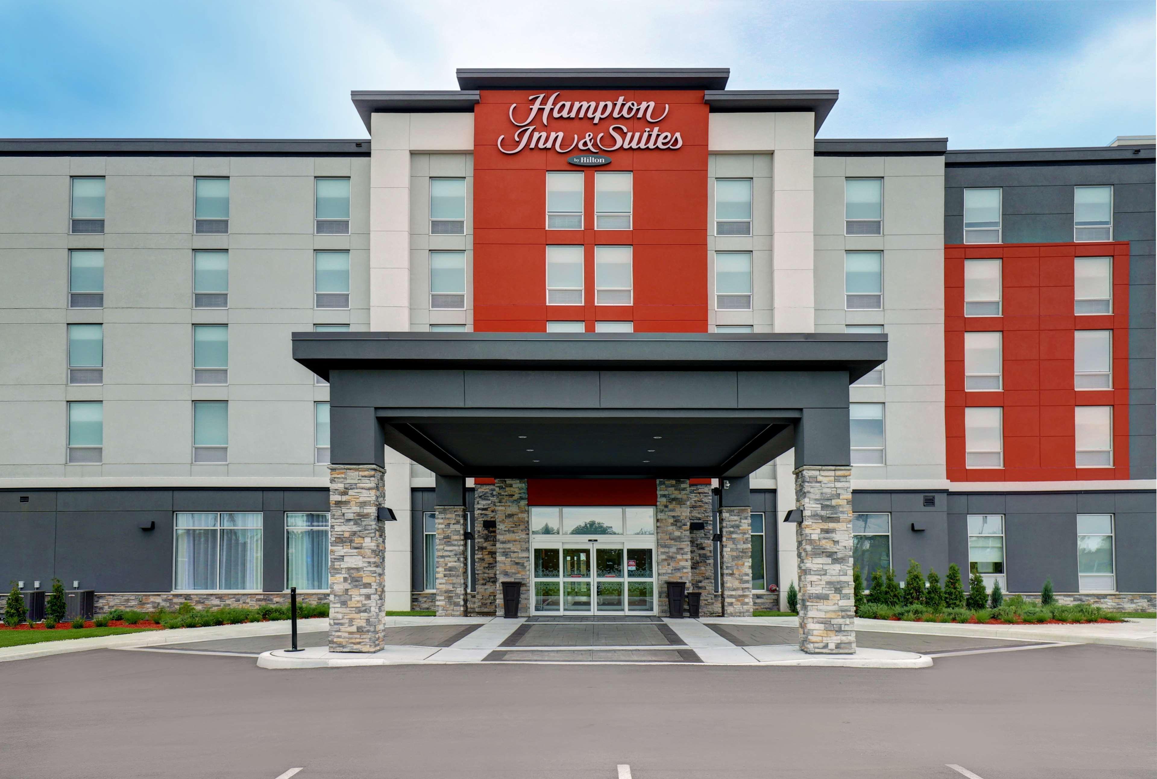 Hampton Inn & Suites بيلفي المظهر الخارجي الصورة