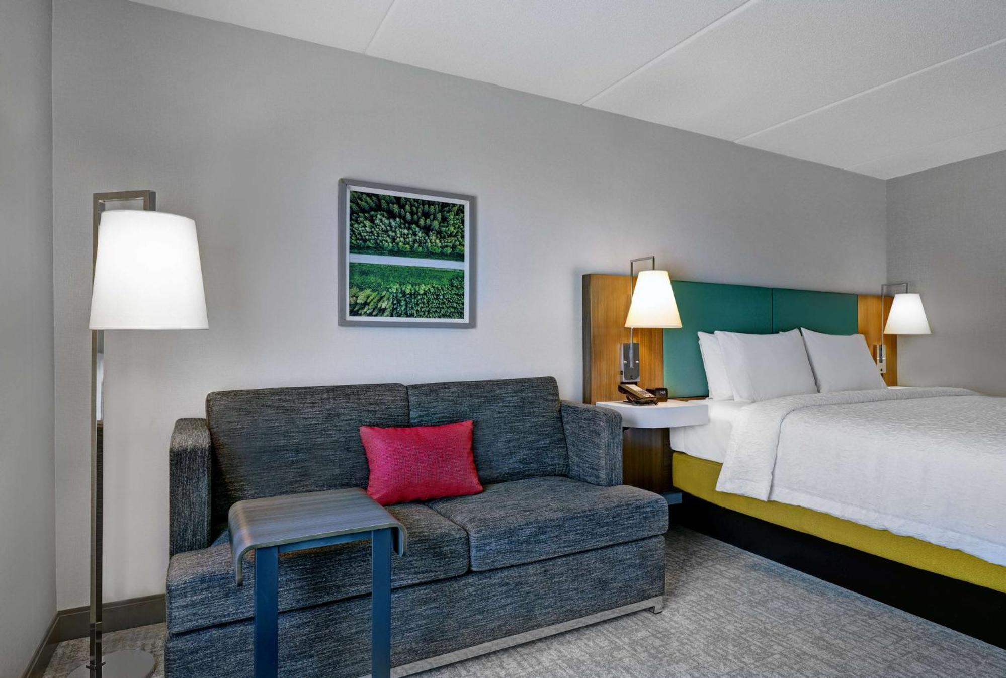 Hampton Inn & Suites بيلفي المظهر الخارجي الصورة